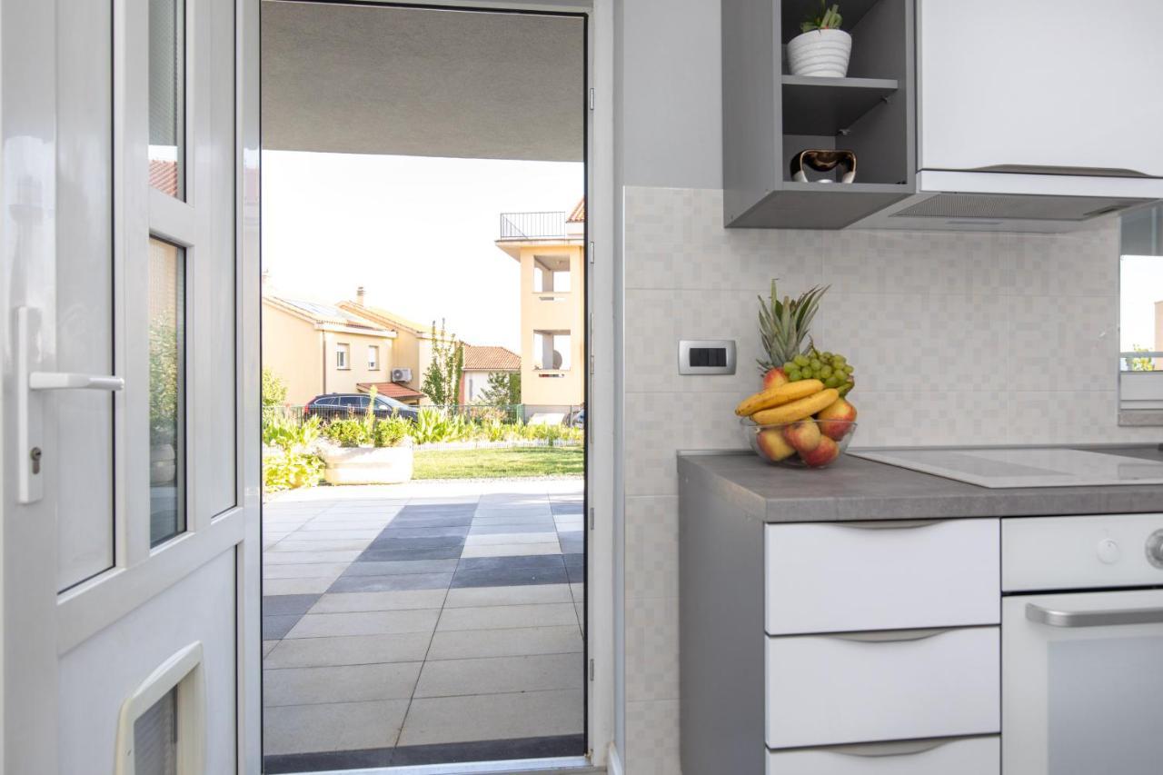 Apartment Odore Di Mare With Beautiful Garden Đảo Krk Ngoại thất bức ảnh